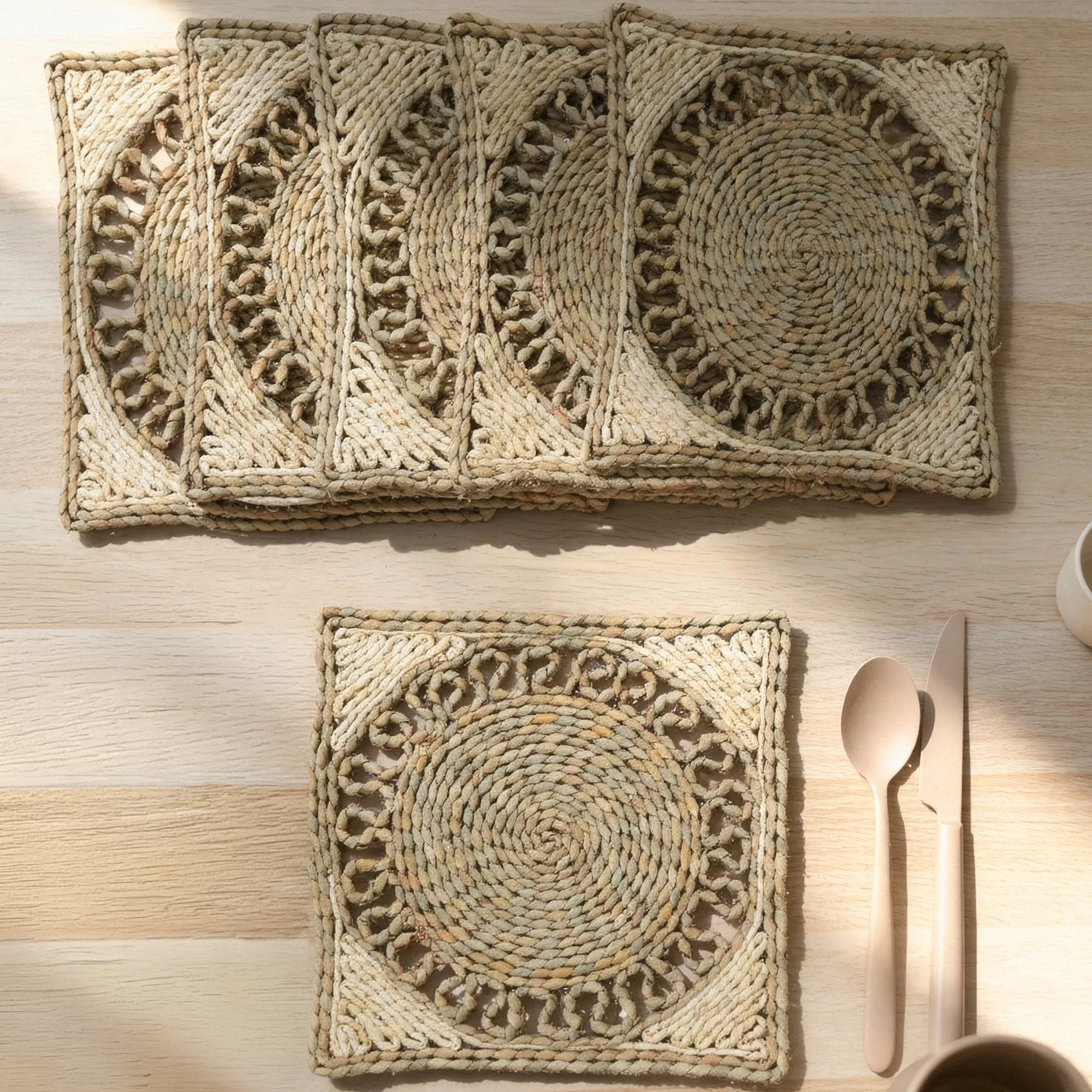 6 sets de table carrés en paille 30cm - Image 4