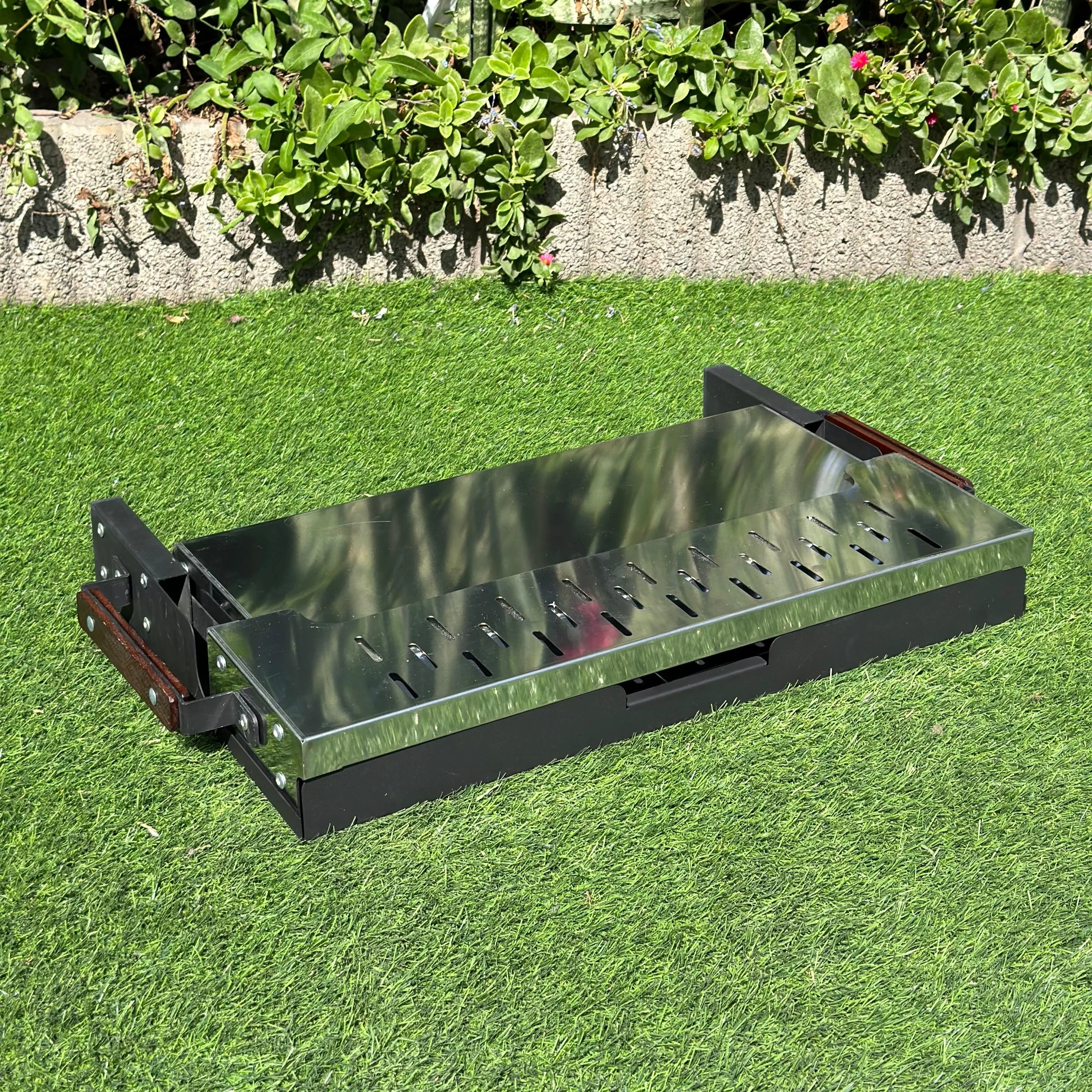 Barbecue à charbon en métal 50x33x14cm - Image 3
