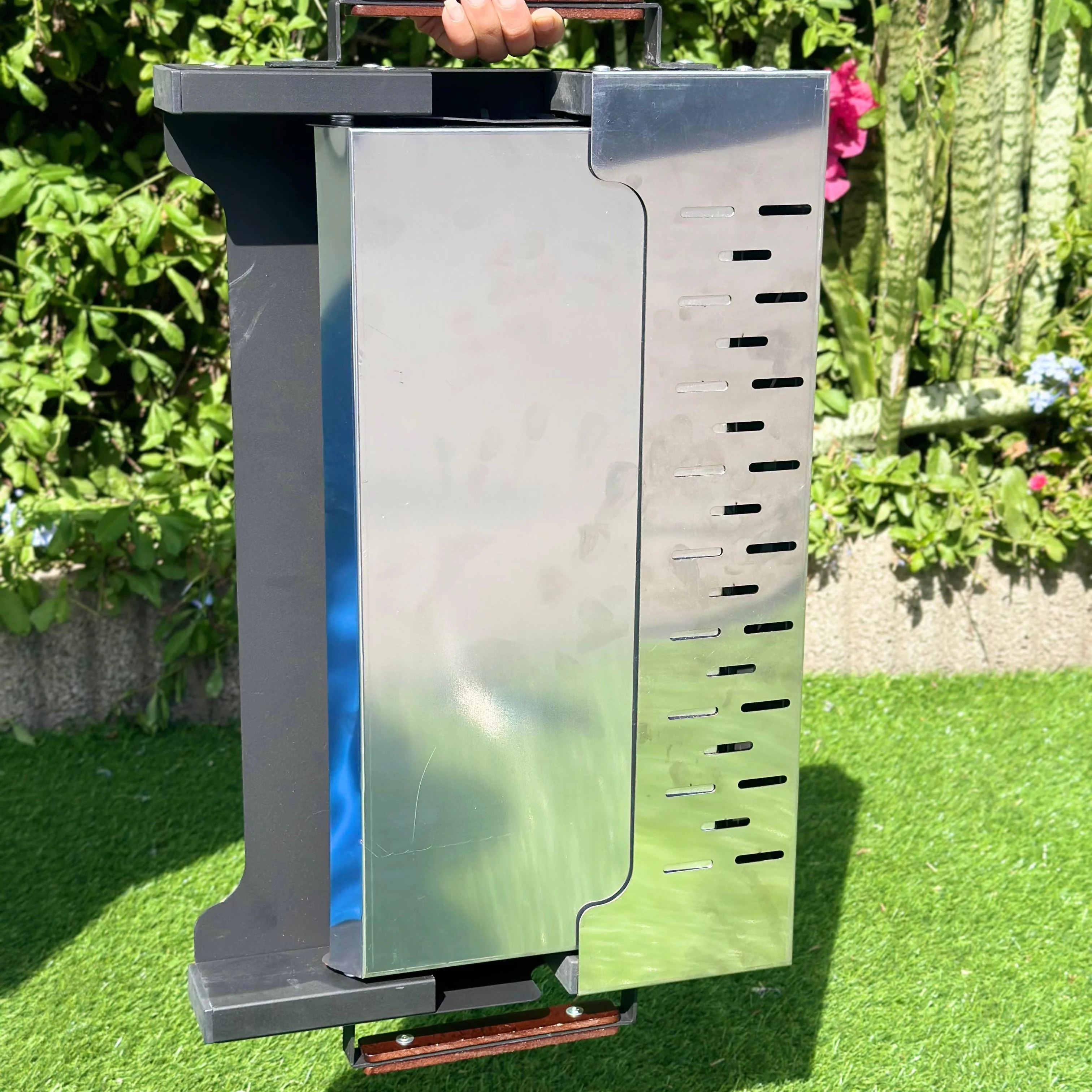Barbecue à charbon en métal 50x33x14cm - Image 5