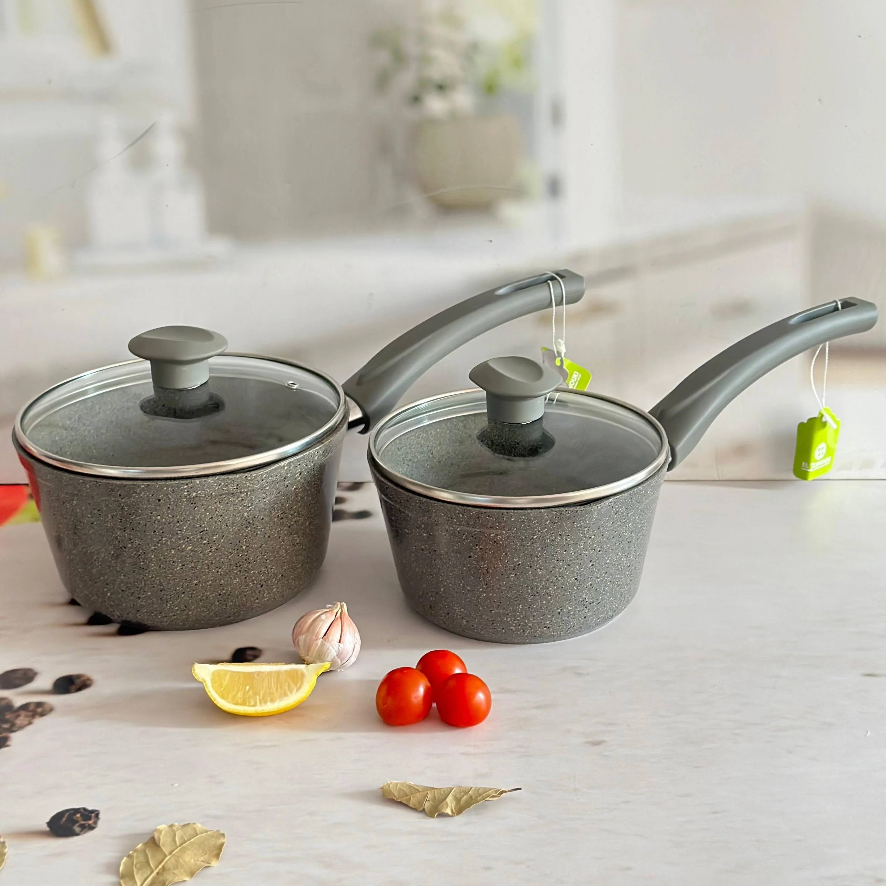 Casserole grise en granite avec couvercle en verre 16cm - Image 2