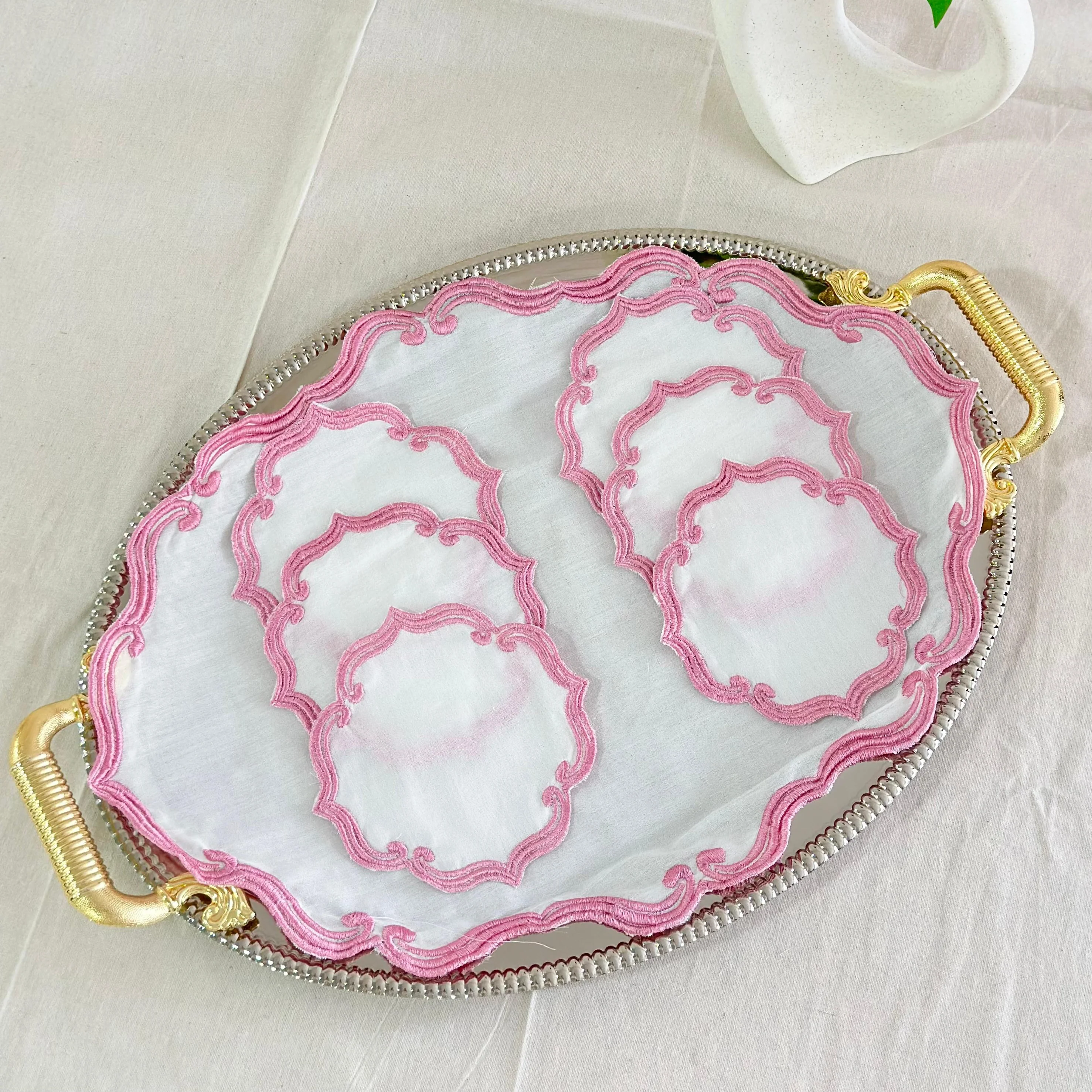 Fond de plateau oval coloré 44x32.50cm + 6 serviettes 13cm - Image 3