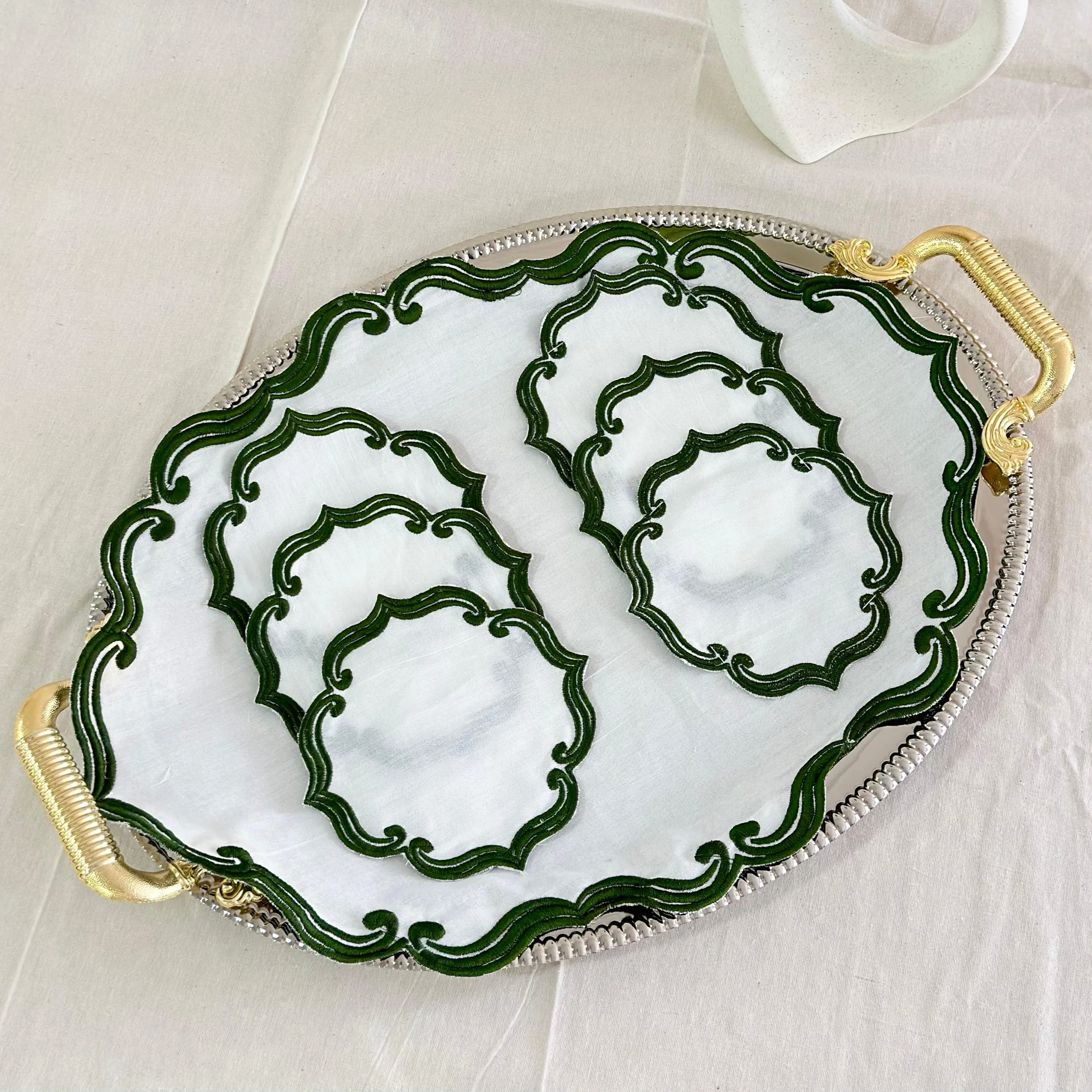 Fond de plateau oval coloré 44x32.50cm + 6 serviettes 13cm - Image 4