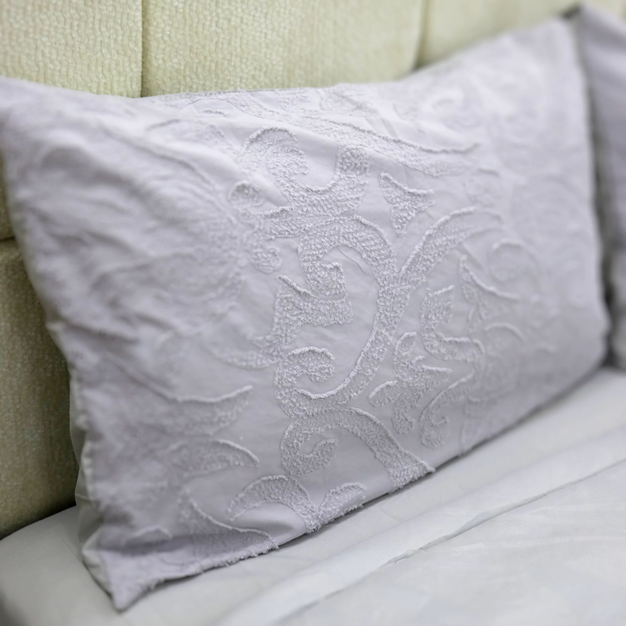 Parure de lit 4pcs 2x220x240cm / 2x50x70cm modèle 1 - Image 2