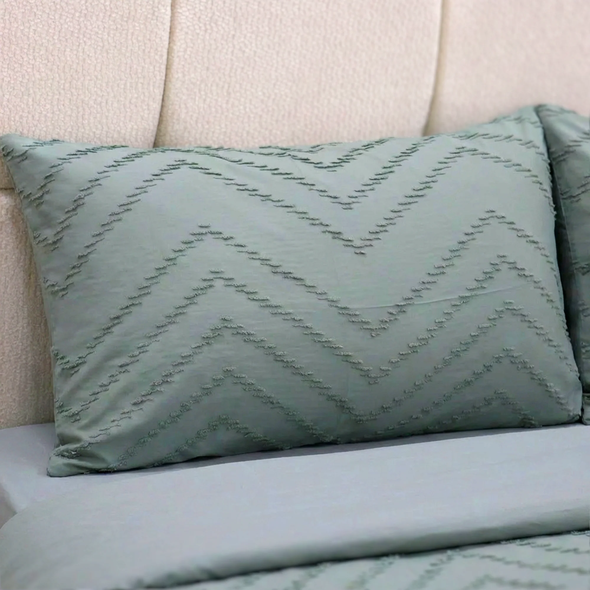 Parure de lit 4pcs 2x220x240cm / 2x50x70cm modèle 6 - Image 2