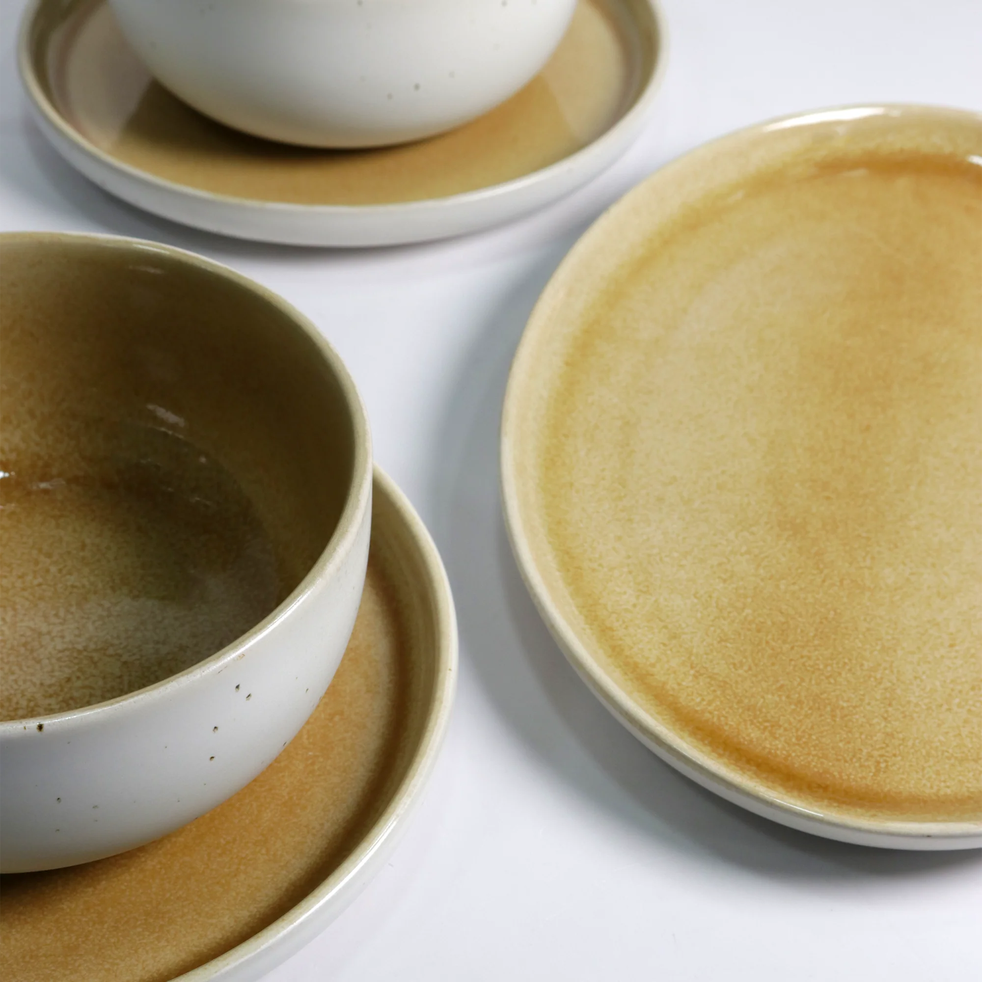 Set 3 assiettes 21cm + plats ovale 28cm + 3 bols 15cm en céramique - Image 7