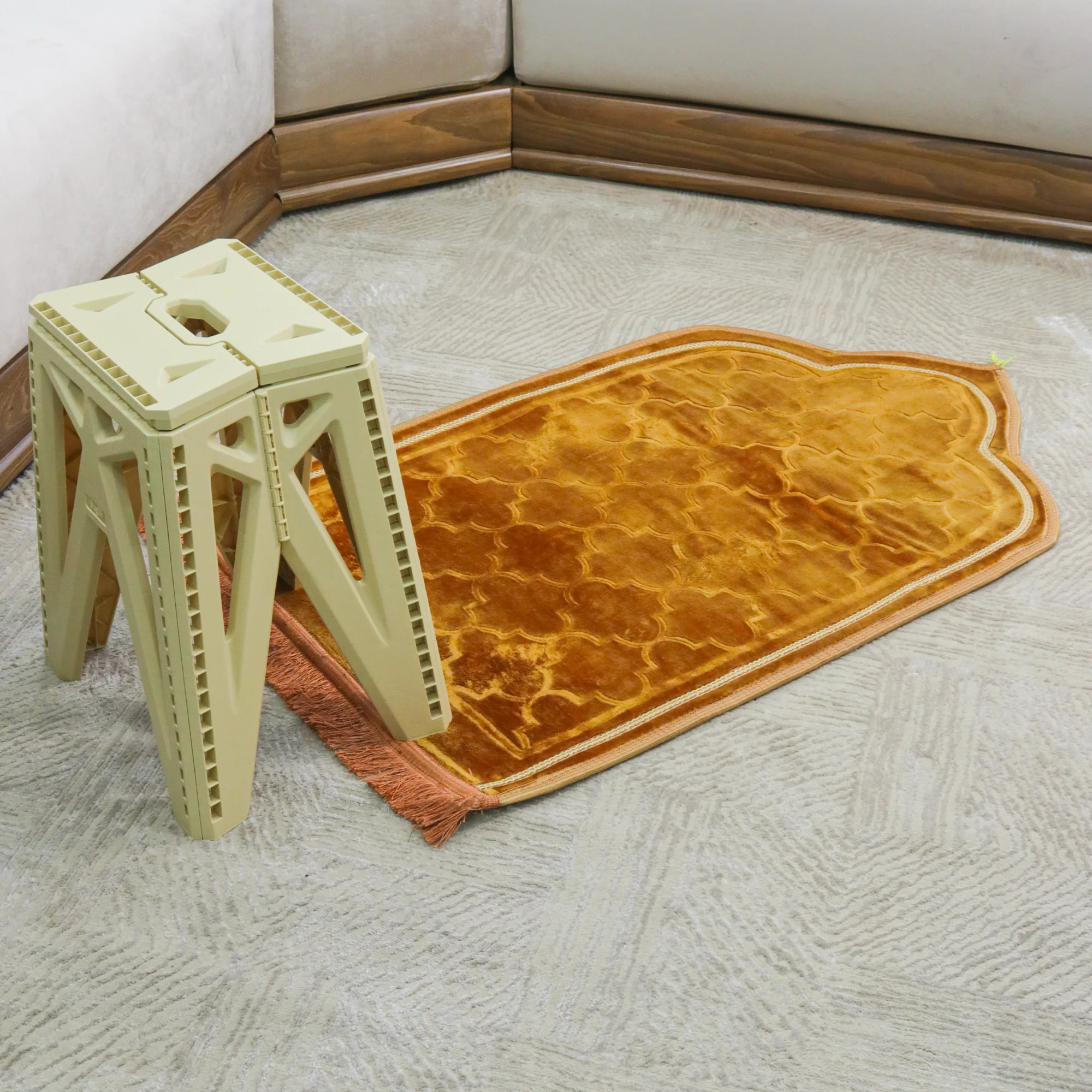 Set tapis prière en velours 115x70cm + tabouret pliable 28x23x45cm - Image 6