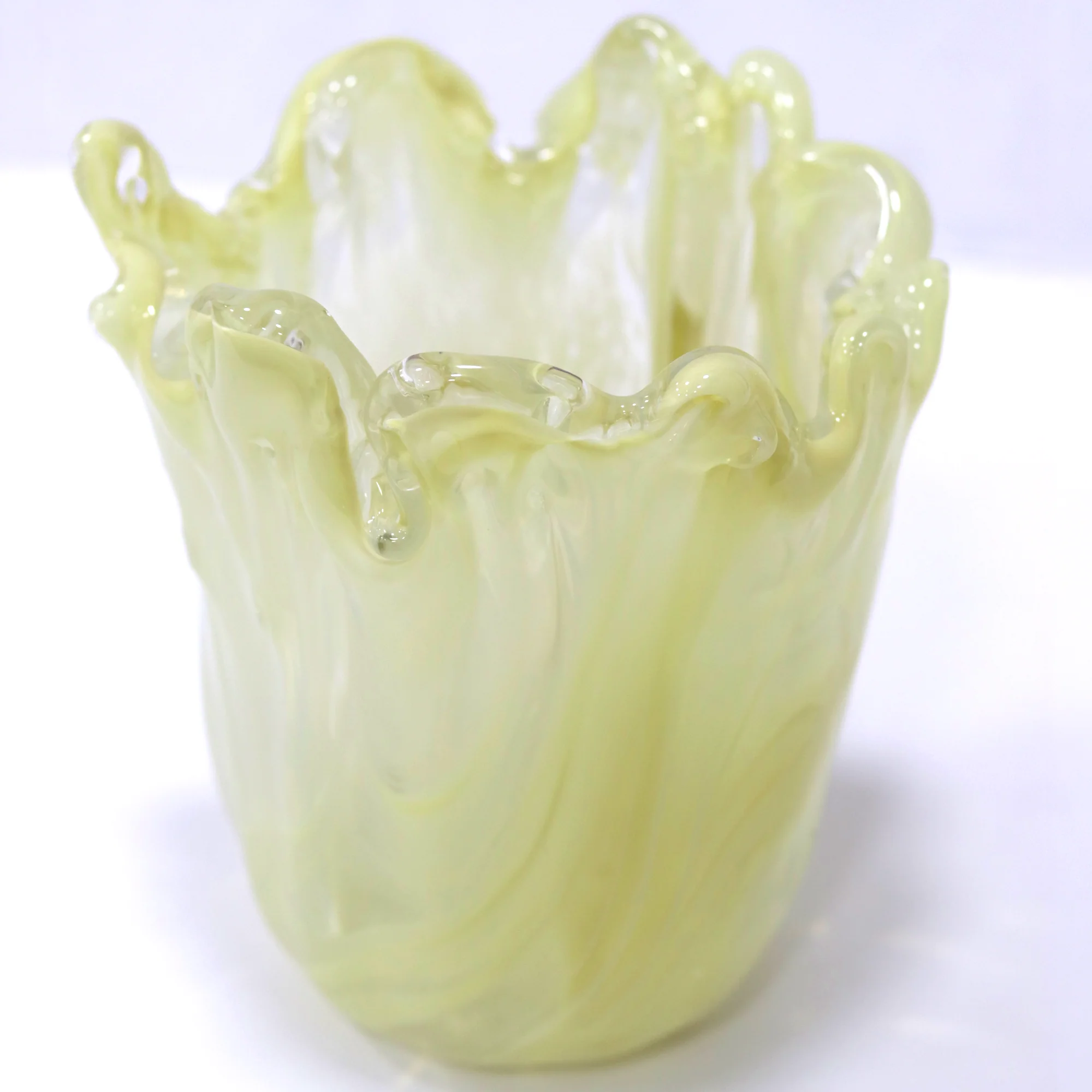Vase décoratif en verre jaune 18x15cm - Image 4
